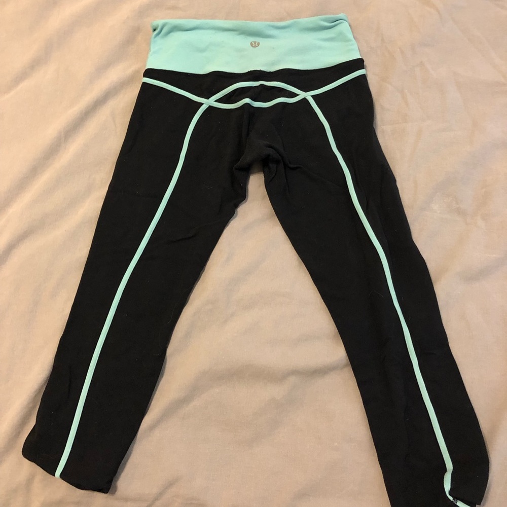 Lululemon size 2 crop pants